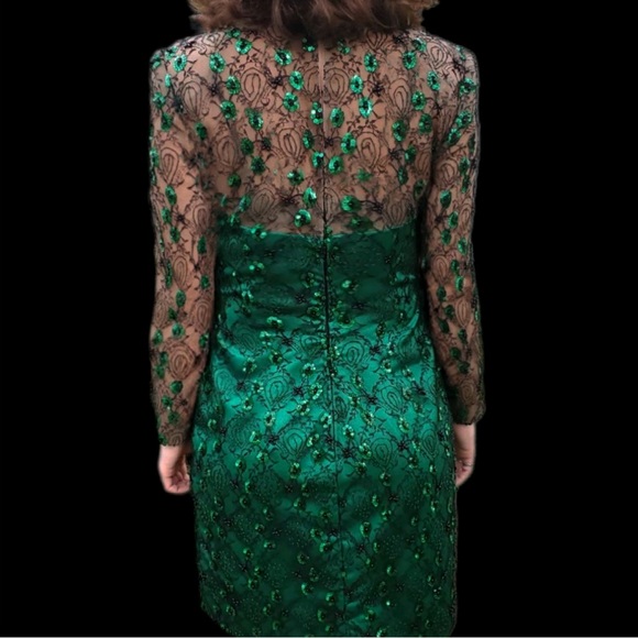 Carolina Herrera Green Sequin Lace Short Dress Rare Vintage Carolina Herrera Green Sequin Lace Short Dress Rare Vintage